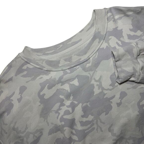Lululemon Perfectly Oversized Crew Incognito Camo Alpine White SZ L/XL? P2P: 27" - Picture 1 of 11